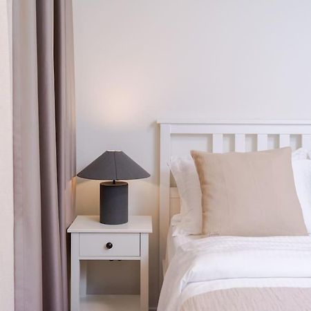 Anna'S Blloku Apartment 티라나 외부 사진