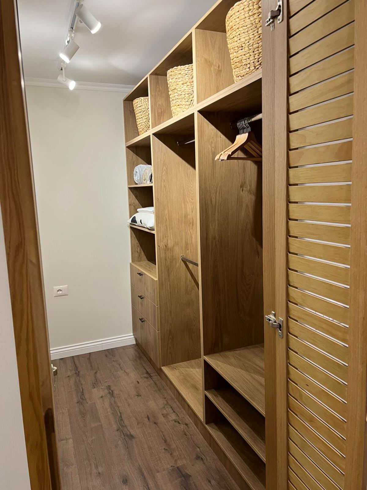 Anna'S Blloku Apartment 티라나 외부 사진