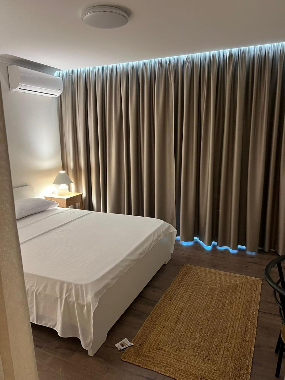 Anna'S Blloku Apartment 티라나 외부 사진