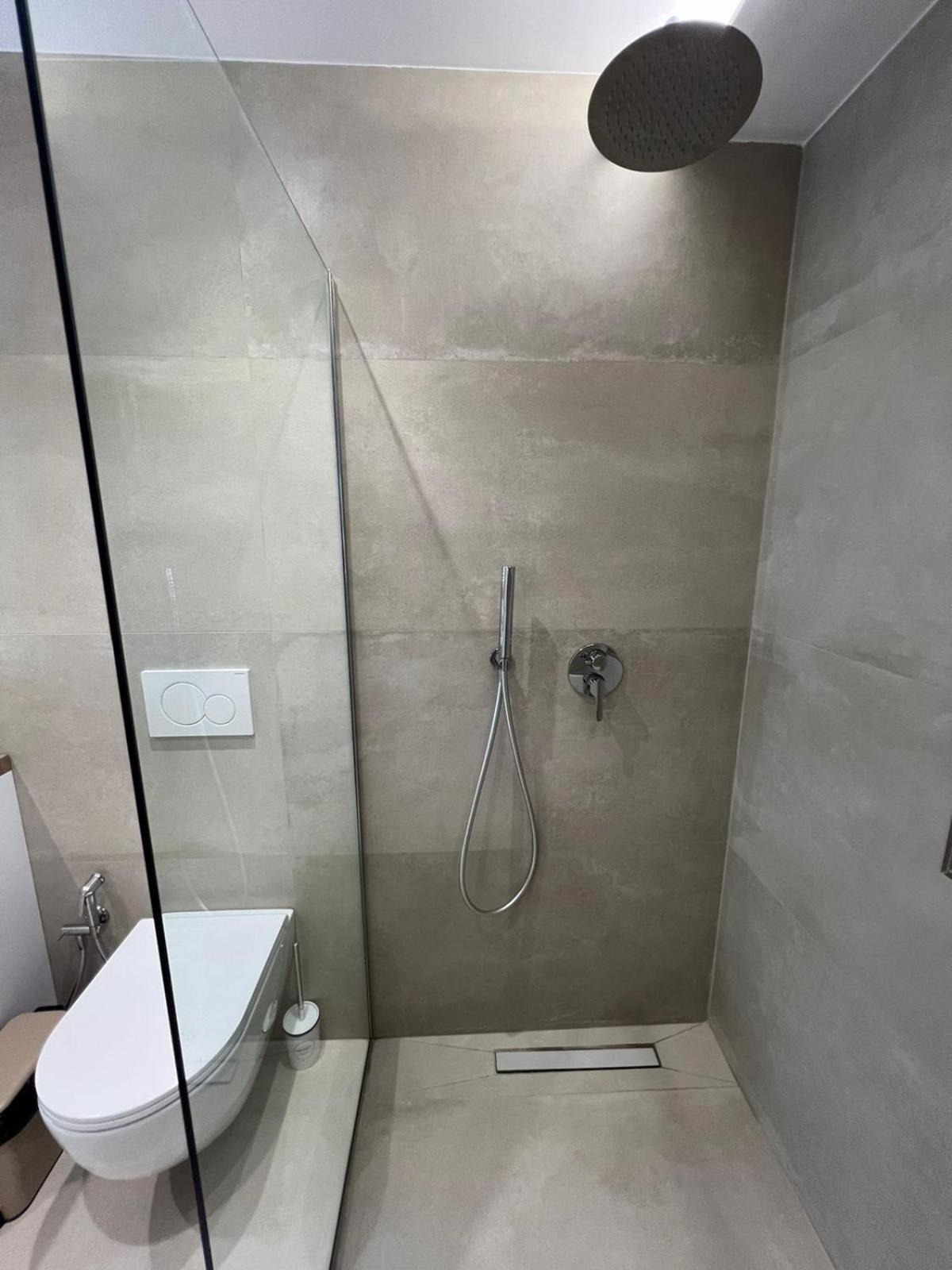 Anna'S Blloku Apartment 티라나 외부 사진