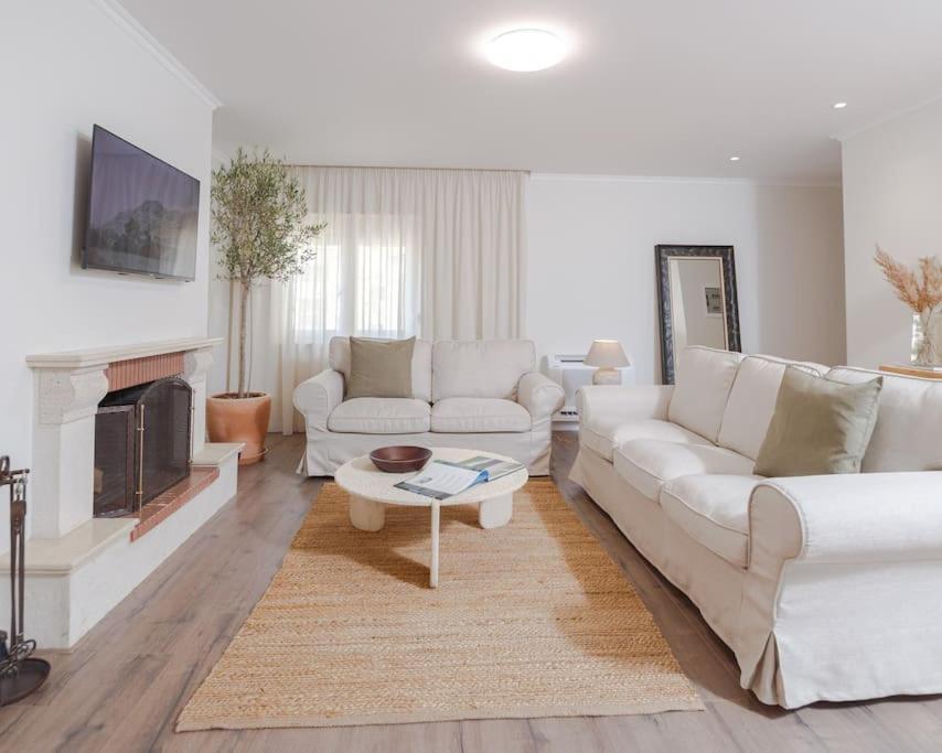 Anna'S Blloku Apartment 티라나 외부 사진