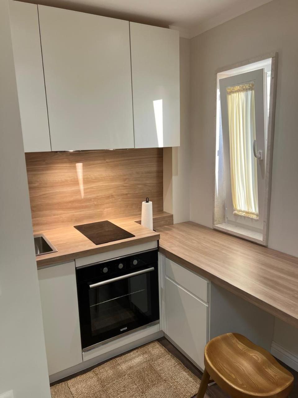 Anna'S Blloku Apartment 티라나 외부 사진