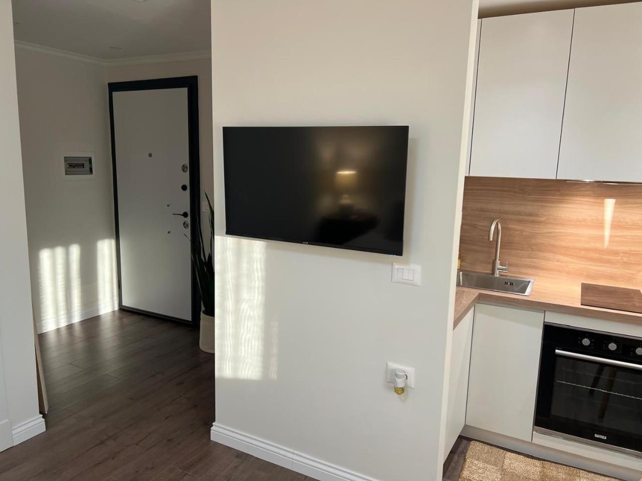 Anna'S Blloku Apartment 티라나 외부 사진
