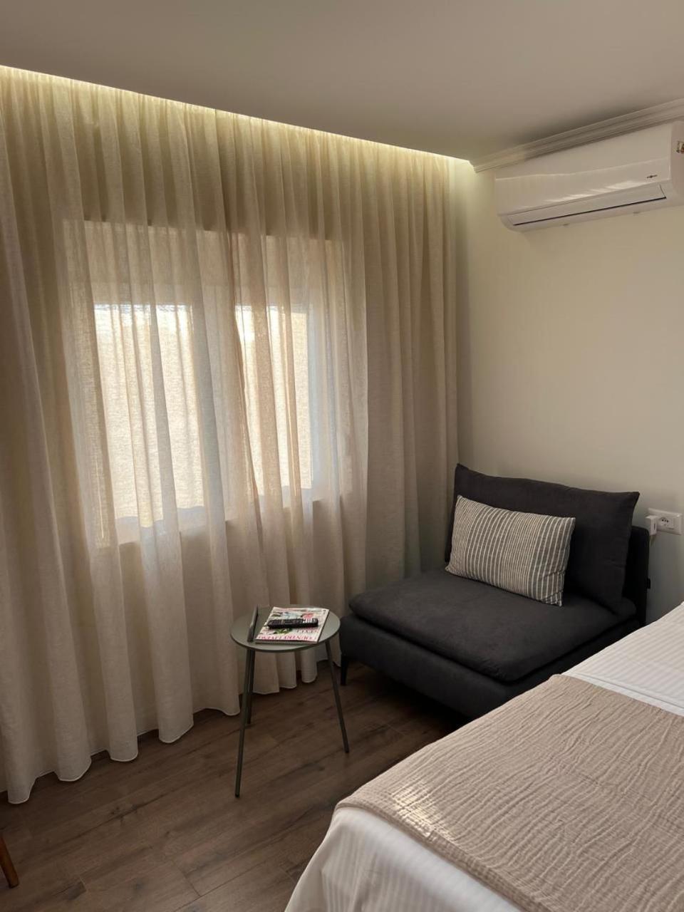 Anna'S Blloku Apartment 티라나 외부 사진